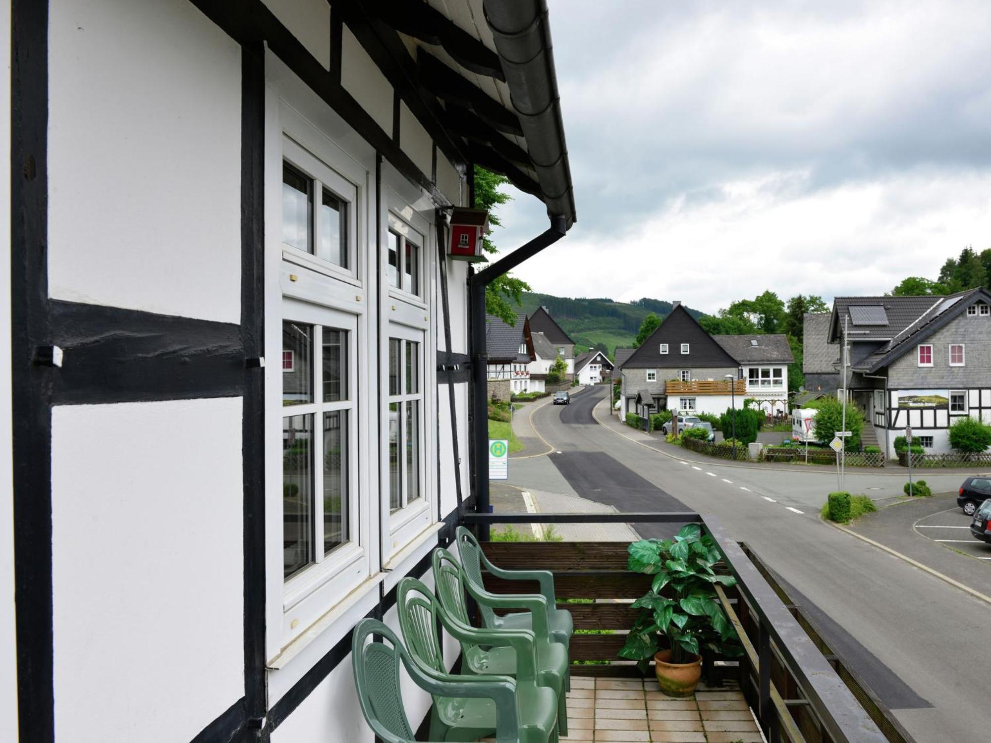 Cozy Holiday Home With Wifi In Hochsauerland Elpe エクステリア 写真